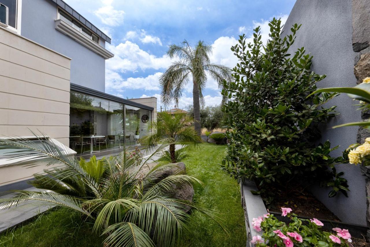 Zaffiro Lavico Rooms Etna Nature Sea Acireale Exterior foto